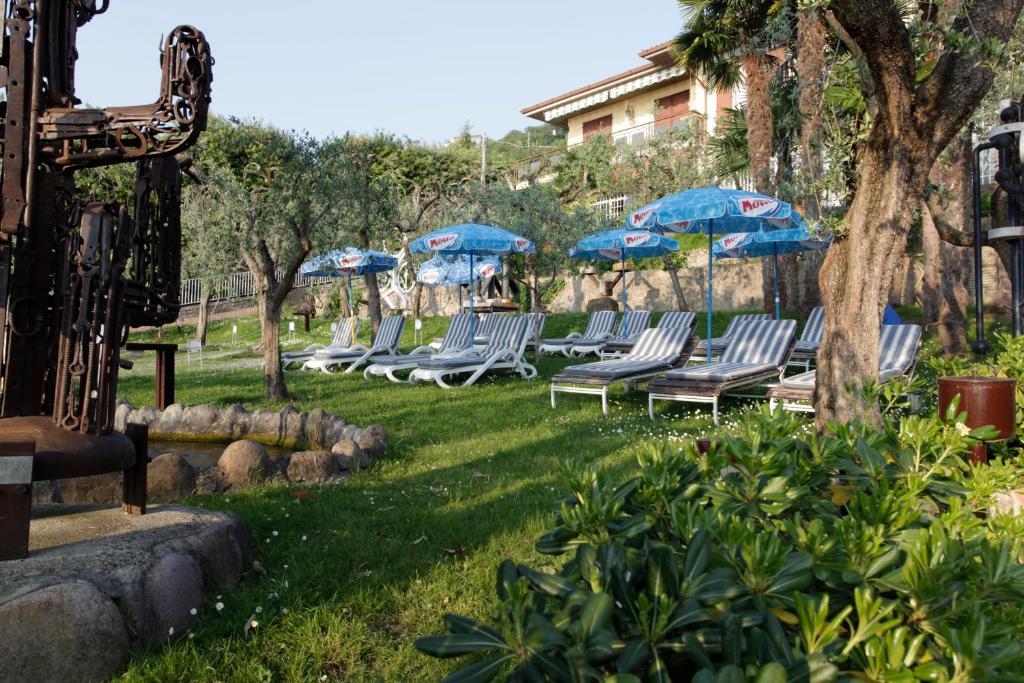 Hotel Fraderiana Torri Del Benaco Zimmer foto
